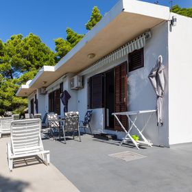 Apartmanok Parkolóhellyel Stanici, Omis - 20107 Stanići