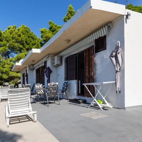 Apartmanok Parkolóhellyel Stanici, Omis - 20107 Stanići