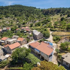 Ház Családok Részére Medencével Nerezisca, Brac - 20132 Nerežišća