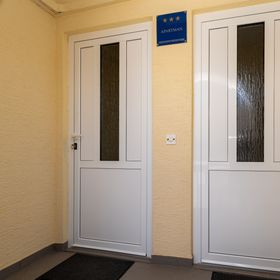 Apartmanok Parkolóhellyel Vir - 20147