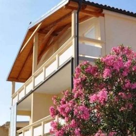 Apartmanok Parkolóhellyel Vir - 20183