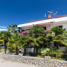 Apartmanok Parkolóhellyel Malinska, Krk - 20353 Malinska