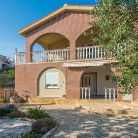 Apartmanok Parkolóhellyel Vir - 20354