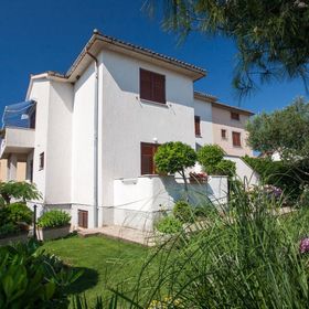 Apartmanok Parkolóhellyel Krk - 20368