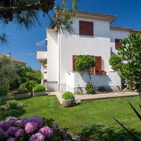 Apartmanok Parkolóhellyel Krk - 20368