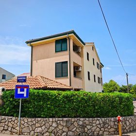 Apartmanok Parkolóhellyel Punat, Krk - 20408 Punat