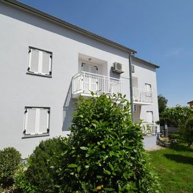 Apartmanok Parkolóhellyel Njivice, Krk - 20486 Njivice