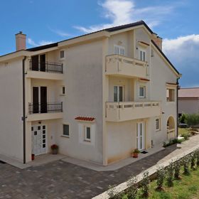 Apartmanok Parkolóhellyel Punat, Krk - 20553 Punat