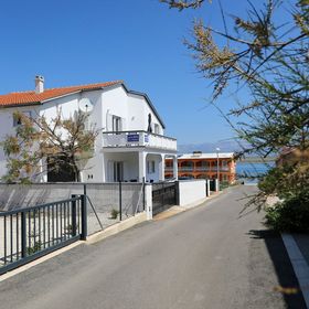 Apartment Carmen Deluxe Vir