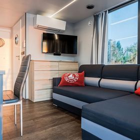 Domki na wodzie Topiko Czarter - Port Trygort