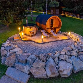 Domek Hobbita z jaskinią SPA Jaworzyny