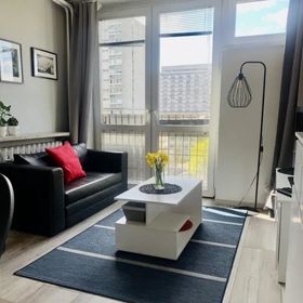 Jasny apartament na 14. piętrze z balkonem i widokiem Warszawa