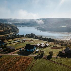 Domki Siedlisko Wataha Wołkowyja