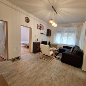 Tearózsa Vendégház Balatonszárszó