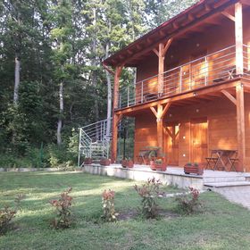 Tölgyfa Büfé és Vendégház Kesztölc Klastrompuszta 