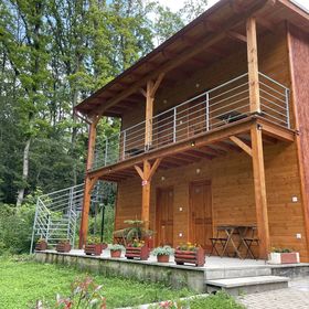 Tölgyfa Büfé és Vendégház Kesztölc Klastrompuszta 