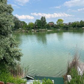 Kéktó-sétány Apartmanház Délegyháza