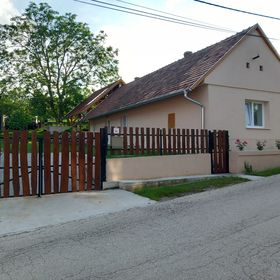 Evetes Vendégház Hidegkút