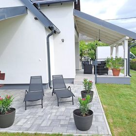 R&R Vendégház Vonyarcvashegy