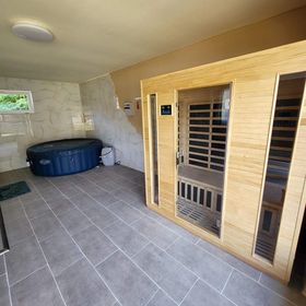 White Luxury Cottage-Mátrai Vadászház Mátraterenye