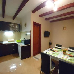 Melinda Nyaralóház Balatonkenese