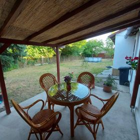 Tisza-tavi Kiserdő Vendégház Tiszaderzs