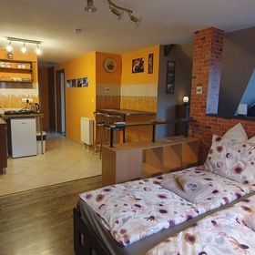 Baker Street Apartman Balatonalmádi