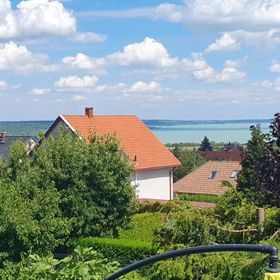 Baker Street Apartman Balatonalmádi