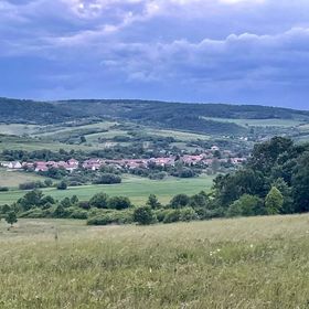 Emberi Nyaraló Szuhogy