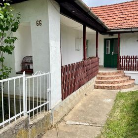 Nyaraló Emberi Szuhogy