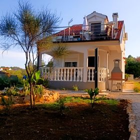 Apartment Ariela Vir