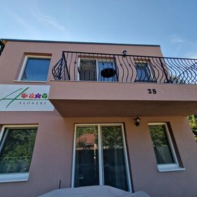 Four Flowers Apartman Siófok