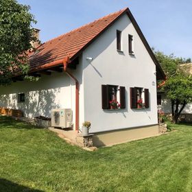 Tücsök Vendégház Óbánya