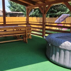 Gyöngyvirág Apartman Tiszaörs