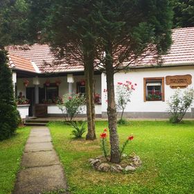 Hutagyöngye Vendégház Háromhuta