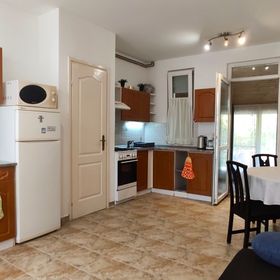 Jenna Apartments - Kara Balatonszárszó