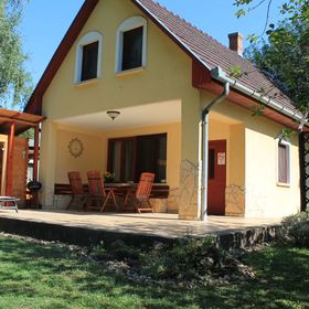 Harangzugi Nyaraló Öcsöd