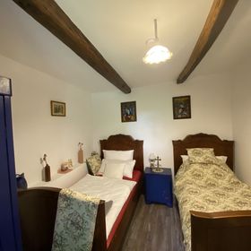 TeleKék Vendégház Becske