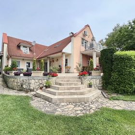 Tünde Nene Apartman Zánka