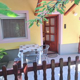 Pink Tulip Apartment House Siófok