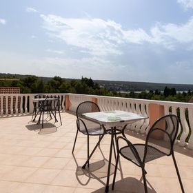 Apartman Gornji Karin - CDI366