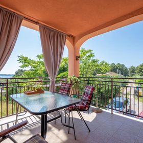 Apartman Fažana - CIF954