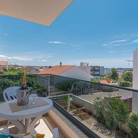 Apartman Vodice - CDJ844