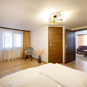 La Colțul Castelului Bran