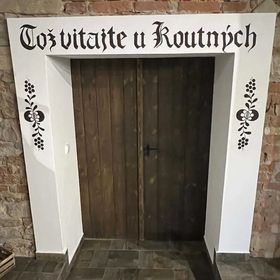 Vinný sklep s ubytováním - Domanín