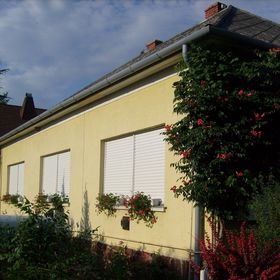 Á&G Vendégház Balatonkeresztúr