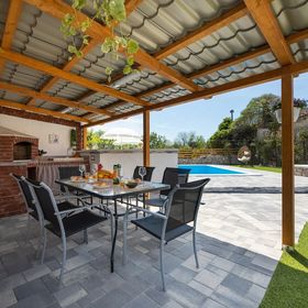 Holiday House Meri Gabonjin