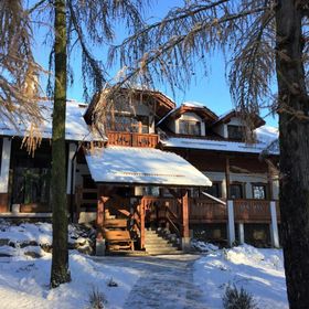 Pensjonat Stajnia Sarnówek Rozajny Wielkie