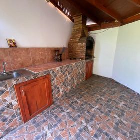 Pensiunea Izvorul Rece Hobița