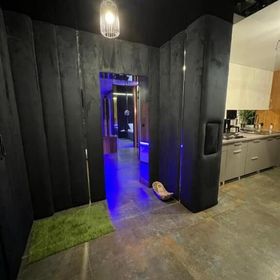 LUKSUSOWE Waikiki w Krainie Alicji